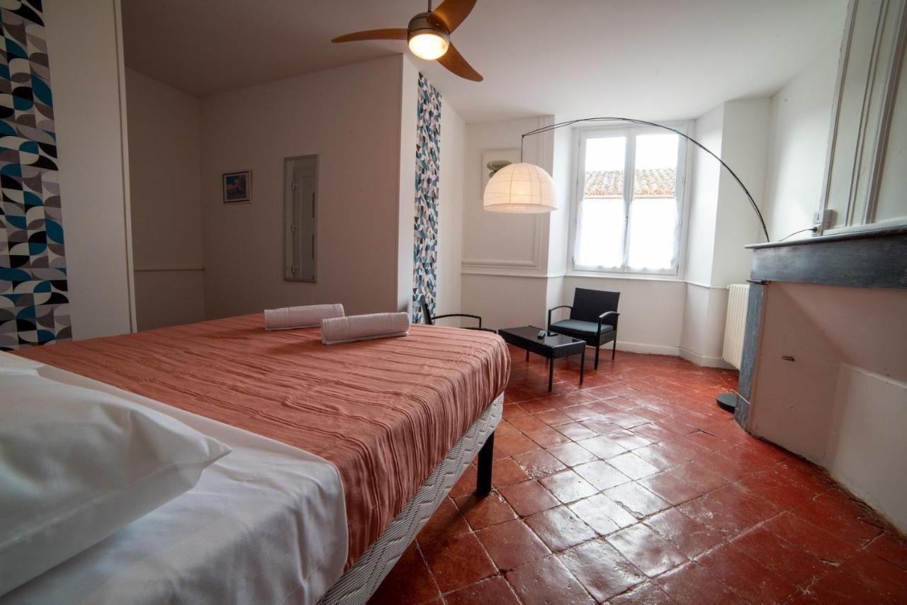 Etape Gimontoise 32 "Chambre Tout Confort" 外观 照片